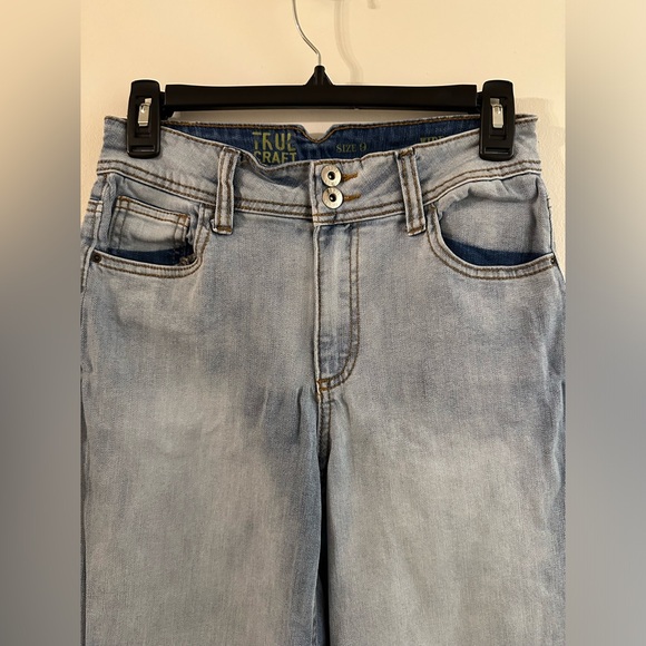 True Craft Wide Leg Flare Cropped Light Wash Jeans - Picture 3 of 7